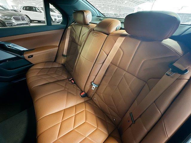 new 2025 BMW 760 car, priced at $125,335