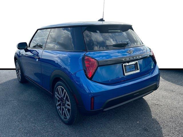 new 2025 MINI Hardtop car, priced at $32,271