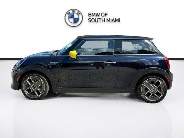 used 2023 MINI SE Hardtop car, priced at $19,750