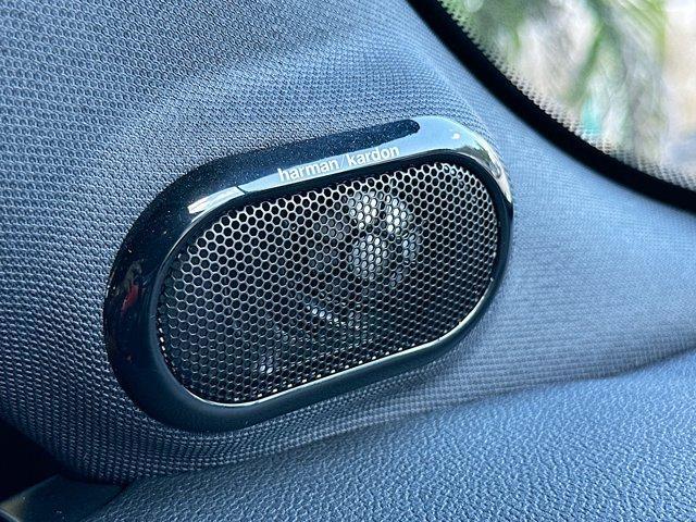 used 2023 MINI SE Hardtop car, priced at $19,750