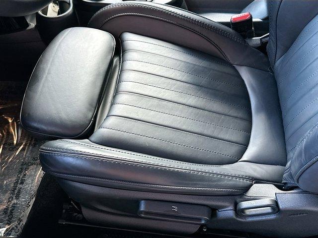 used 2023 MINI SE Hardtop car, priced at $19,750