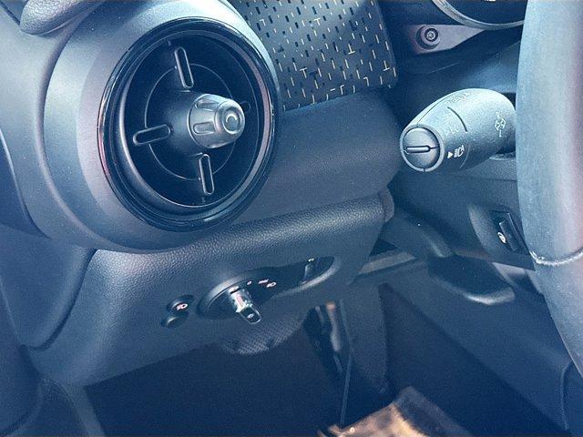 used 2023 MINI SE Hardtop car, priced at $19,750