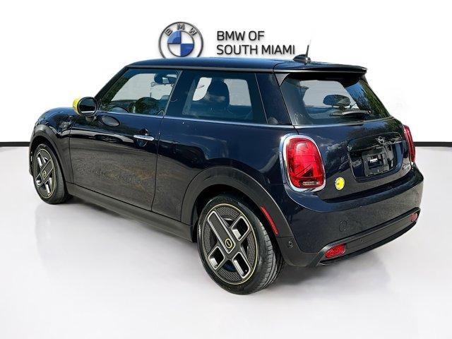 used 2023 MINI SE Hardtop car, priced at $19,750