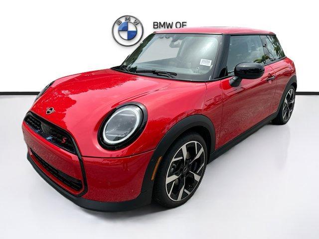 new 2025 MINI Hardtop car, priced at $34,411