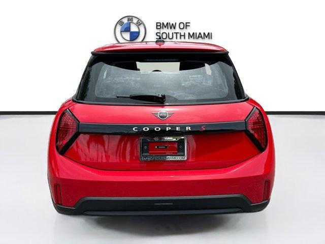 new 2025 MINI Hardtop car, priced at $34,411