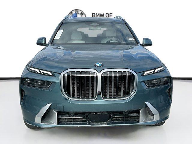 new 2025 BMW X7 car, priced at $88,685