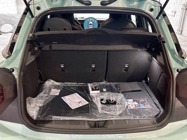 new 2026 MINI Hardtop car