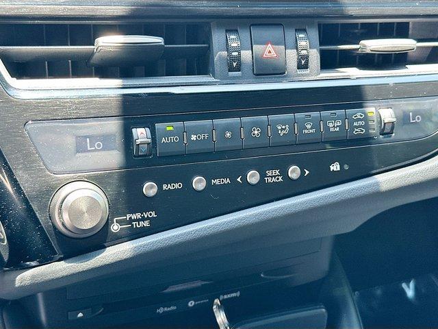 used 2022 Lexus ES 350 car, priced at $31,000