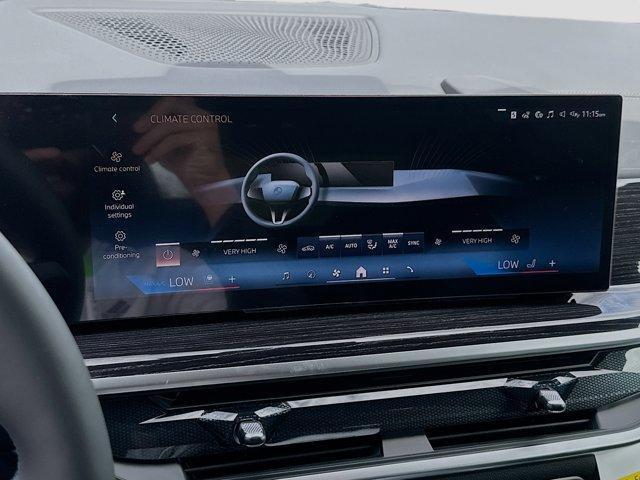 new 2026 BMW X7 car, priced at $103,085
