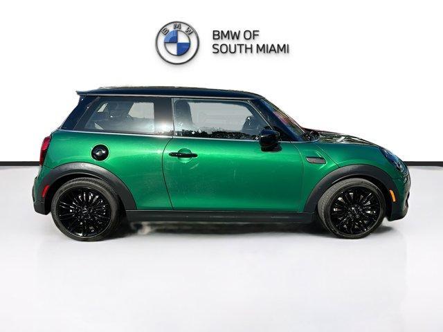 used 2022 MINI Hardtop car, priced at $25,000