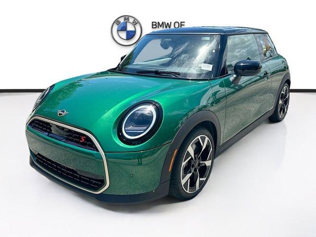 new 2025 MINI Hardtop car, priced at $35,659