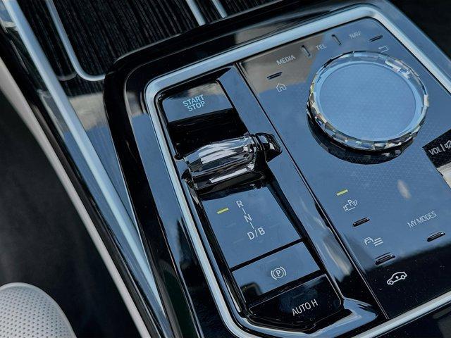 new 2025 BMW i7 car, priced at $104,904