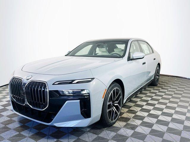 new 2025 BMW 760 car, priced at $118,176