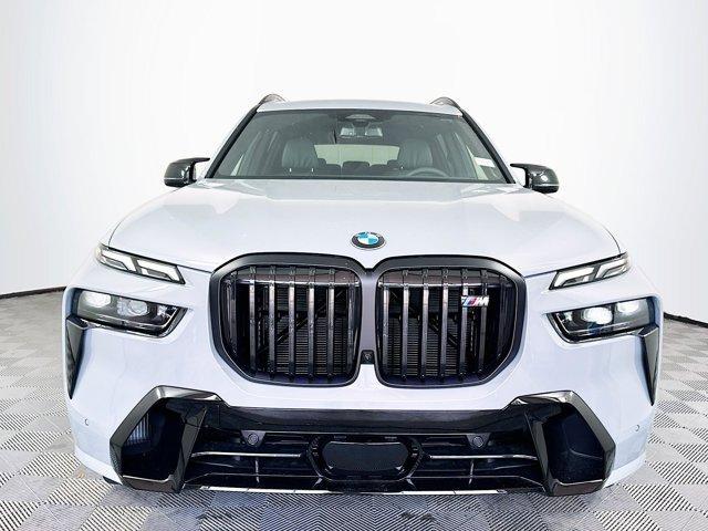 new 2025 BMW X7 car, priced at $111,734