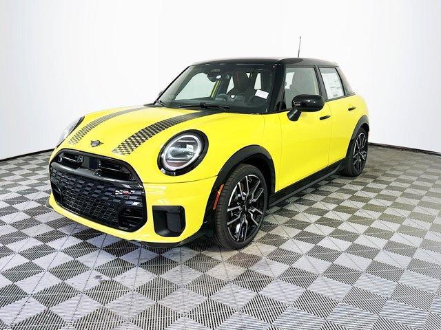 new 2025 MINI Hardtop car, priced at $40,530