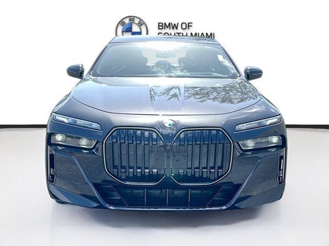 new 2025 BMW 760 car, priced at $124,757