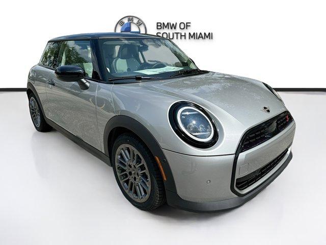 new 2025 MINI Hardtop car, priced at $34,171