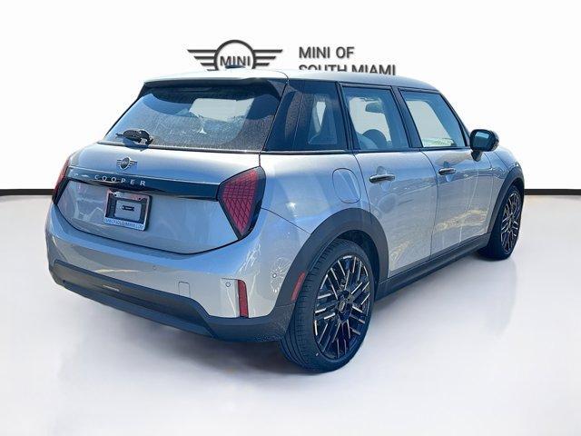 new 2025 MINI Hardtop car, priced at $33,065