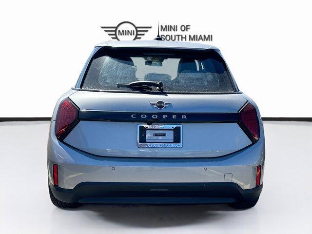 new 2025 MINI Hardtop car, priced at $33,065