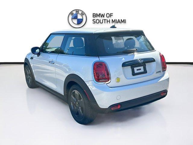 used 2024 MINI SE Hardtop car, priced at $23,500