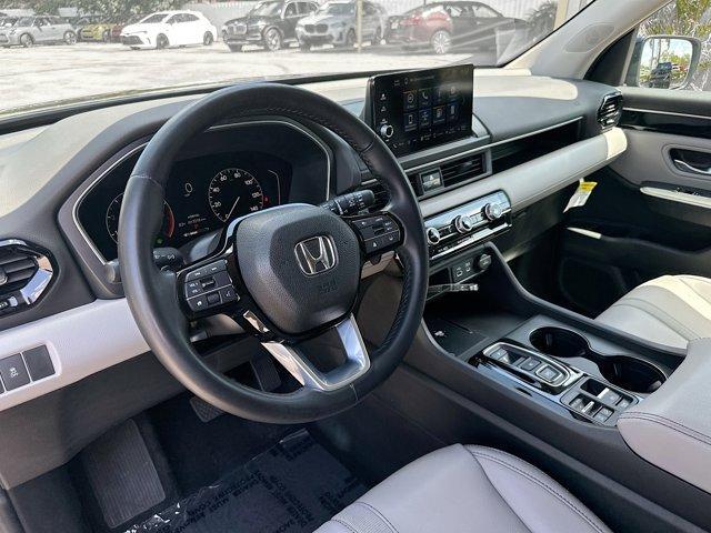 used 2023 Honda Pilot car, priced at $35,250