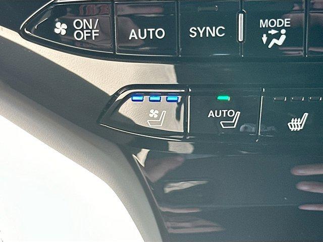 used 2025 Acura MDX car, priced at $69,500