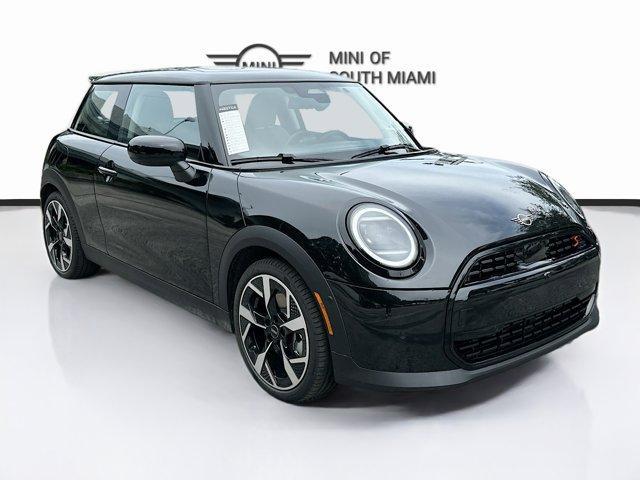 new 2025 MINI Hardtop car, priced at $35,966