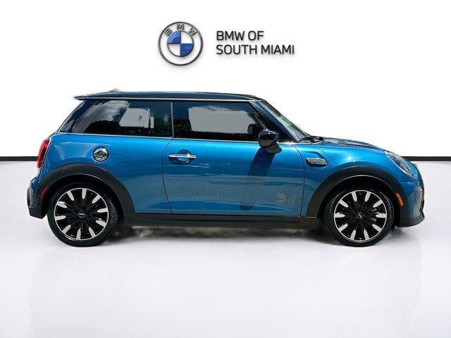 used 2022 MINI Hardtop car, priced at $19,250