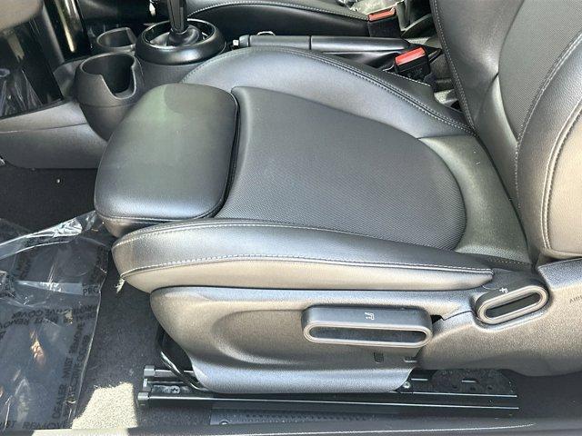 used 2022 MINI Hardtop car, priced at $19,250