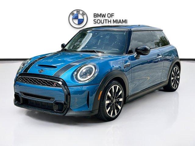 used 2022 MINI Hardtop car, priced at $19,250