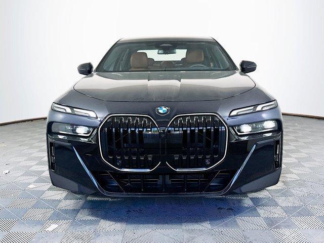 new 2025 BMW 760 car, priced at $117,995