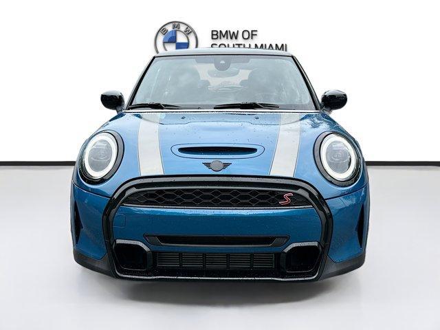 used 2022 MINI Hardtop car, priced at $25,500