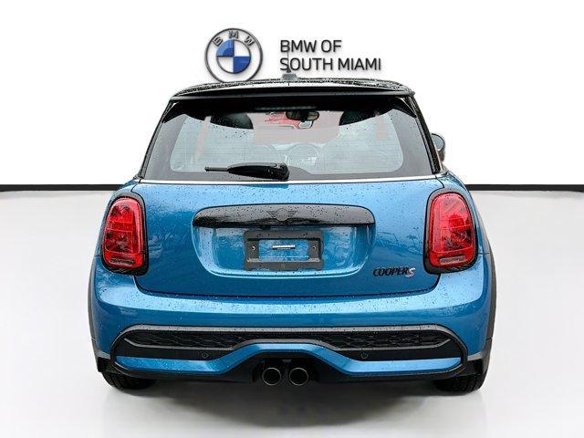 used 2022 MINI Hardtop car, priced at $25,500