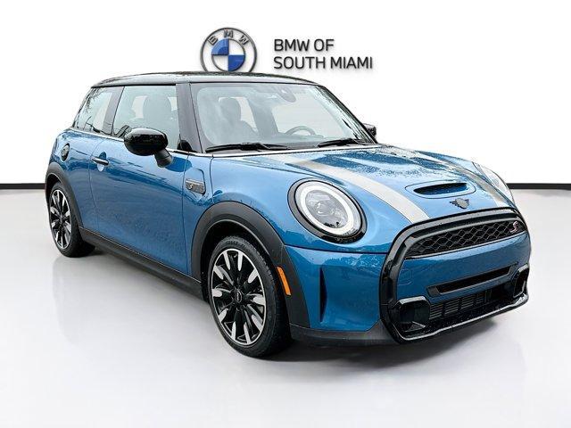 used 2022 MINI Hardtop car, priced at $25,500