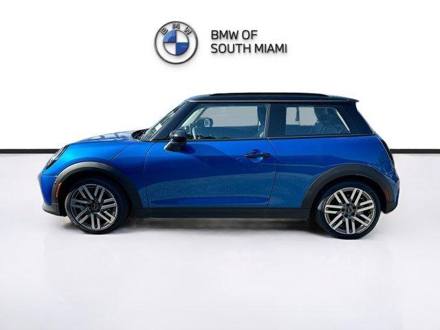 new 2025 MINI Hardtop car, priced at $32,825