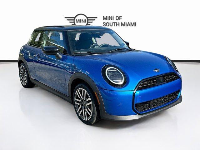 new 2025 MINI Hardtop car, priced at $31,485