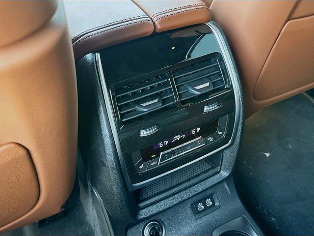 new 2026 BMW X7 car, priced at $105,085