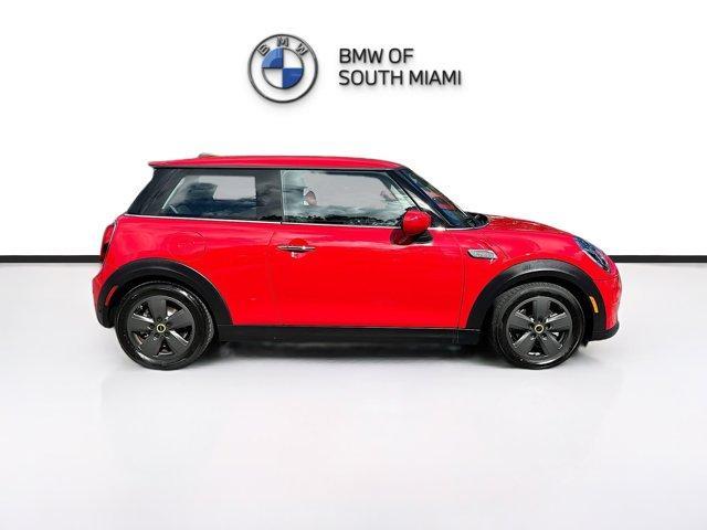 used 2024 MINI SE Hardtop car, priced at $23,500