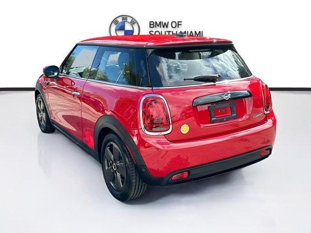 used 2024 MINI SE Hardtop car, priced at $23,500