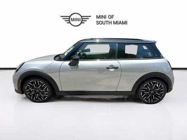 new 2025 MINI Hardtop car, priced at $33,929