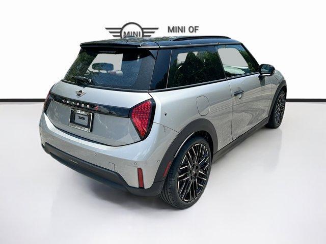 new 2025 MINI Hardtop car, priced at $33,929