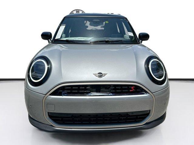 new 2025 MINI Hardtop car, priced at $34,651