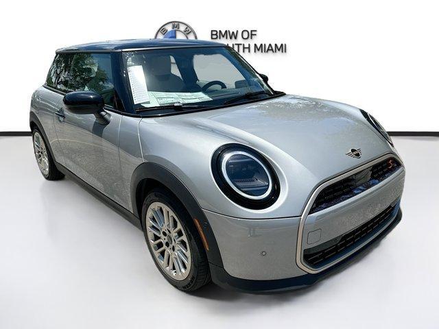 new 2025 MINI Hardtop car, priced at $34,171