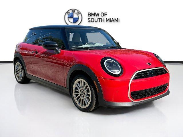 new 2025 MINI Hardtop car, priced at $31,781