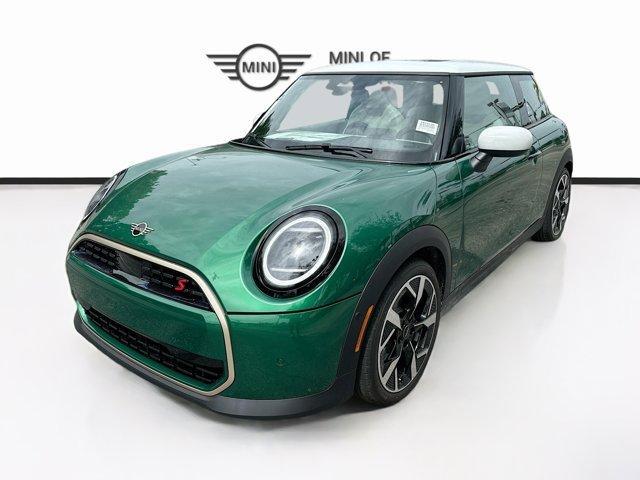 new 2025 MINI Hardtop car, priced at $33,741