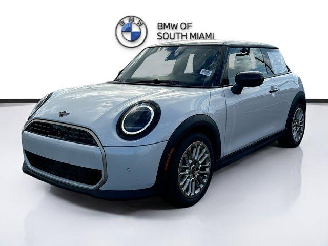 new 2025 MINI Hardtop car, priced at $31,781