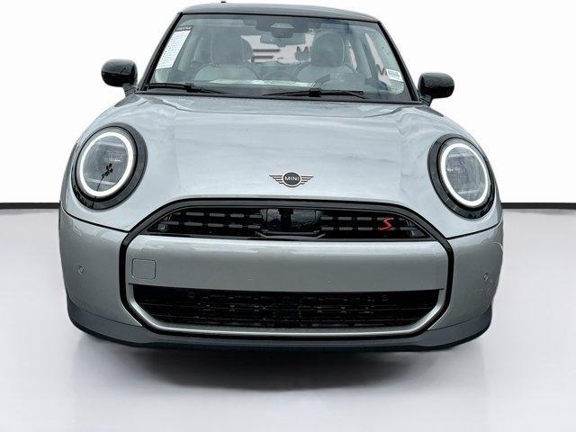 new 2025 MINI Hardtop car, priced at $34,723