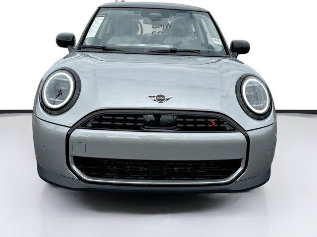 new 2025 MINI Hardtop car, priced at $36,170