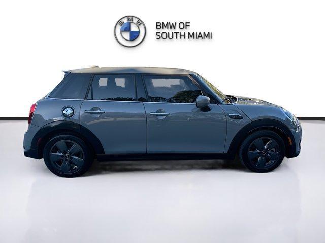 used 2022 MINI Hardtop car, priced at $23,500