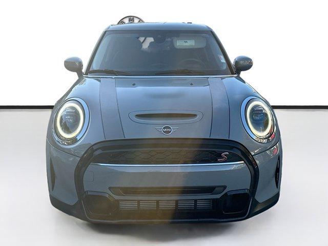 used 2022 MINI Hardtop car, priced at $23,500